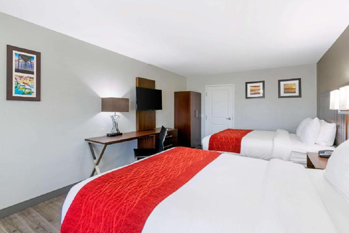 Non-Smoking 2 Queen Bedroom